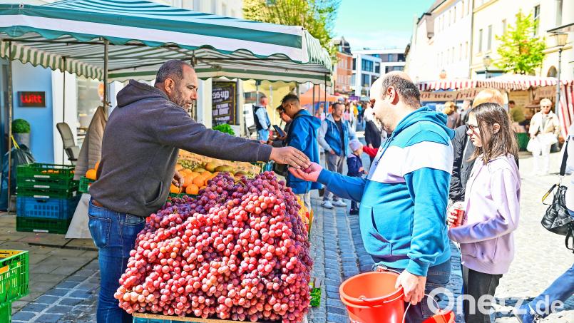 Da läuft einem das Wasser im Mund zusammen: haufenweise frisches Obst. Bild: Florian Miedl
