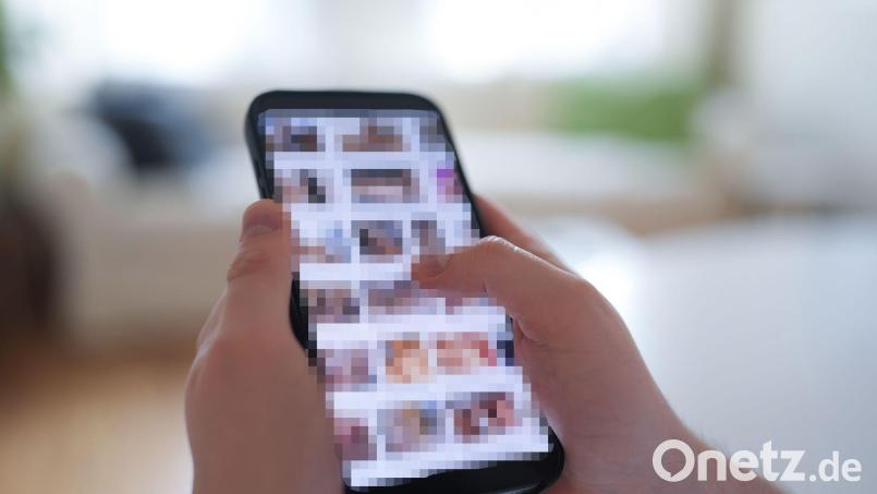 Fälle von sexualisierten Deepfakes – per künstlicher Intelligenz erstellte Bilder mit den Gesichtern echter Menschen – gibt es auch in der nördlichen Oberpfalz. Symbolbild: Marcus Brandt/dpa