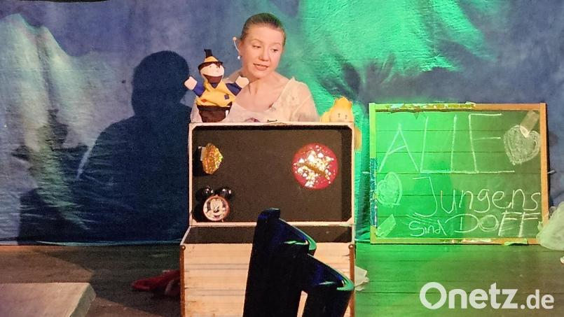 Kirsten Annika Lange reflektiert auch ihre Kindheit. Bild: Sabine Mende