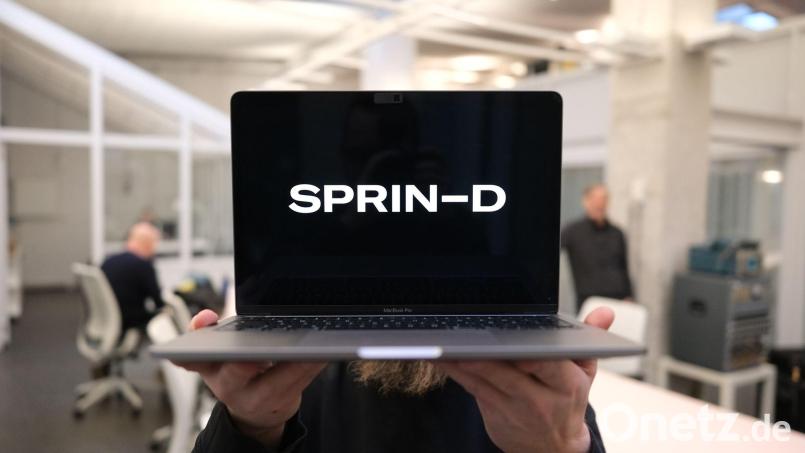 Die Bundesagentur für Sprunginnovationen (Sprind) setzt mit einer Millionen-Investition im weltweiten Wettlauf um die Vorherrschaft bei der Künstlichen Intelligenz ein Zeichen. (Symbolbild) Bild: Sebastian Willnow/dpa