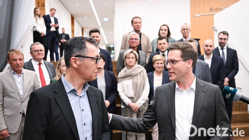 Die Stimmung zwischen Cem Özdemir und Manuel Hagel hat sich seit dem Wahlabend deutlich gebessert. Bild: Bernd Weißbrod/dpa