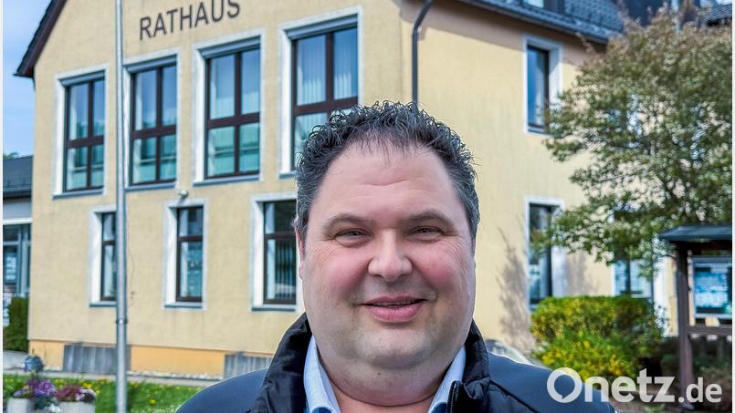 Christian Beyer ist seit 1. Mai Chef im Neukirchner Rathaus. Im Gespräch mit Oberpfalz-Medien stellt er sich vor und erklärt, wie er die Gemeinde in die Zukunft führen will. Bild: Stephan Huber
