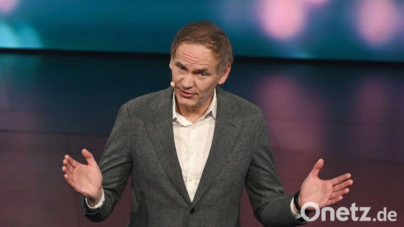 Intern warnte Konzernchef Oliver Blume bereits vor kurz vor der Quartalsbilanz: VW verdiene mit seinen Fahrzeugen nicht genügend Geld. (Archivbild) Bild: Johannes Neudecker/dpa