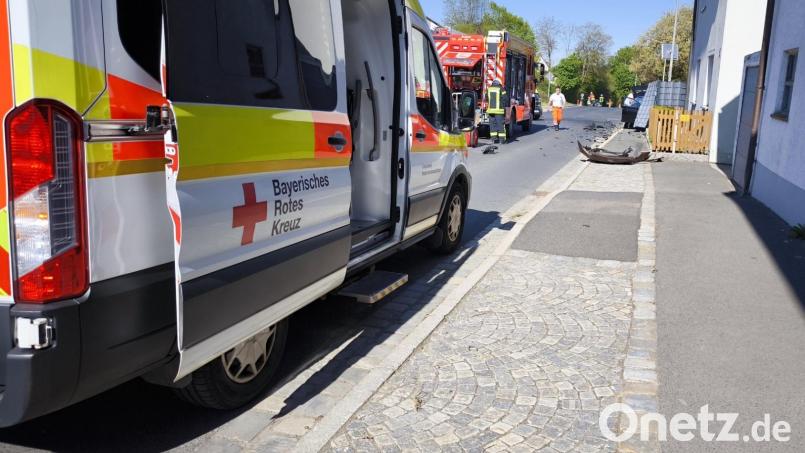 Dir Kirchenthumbacher Straße war fast zwei Stunden voll gesperrt. Bild: jma