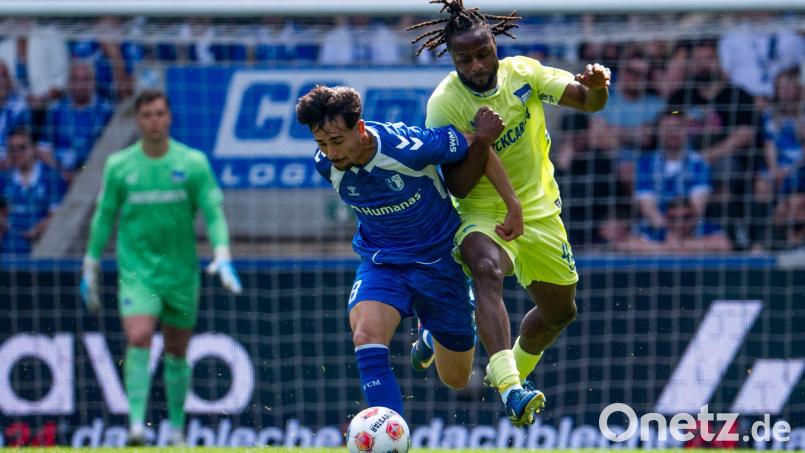 Der Magdeburger Laurin Ulrich (l) erzielte nach gut einer Stunde das 1:0. Bild: Julius Frick/dpa