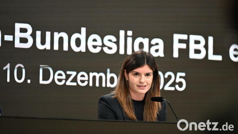 FBL-Präsidentin Katharina Kiel spricht über Investitionen im Frauenfußball. (Archivbild) Bild: Michael Brandt/dpa