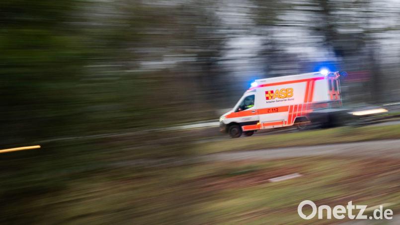 Zwei Traktorfahrer kamen bei Unfällen in Niederbayern ums Leben. Symbolbild: Julian Stratenschulte/dpa