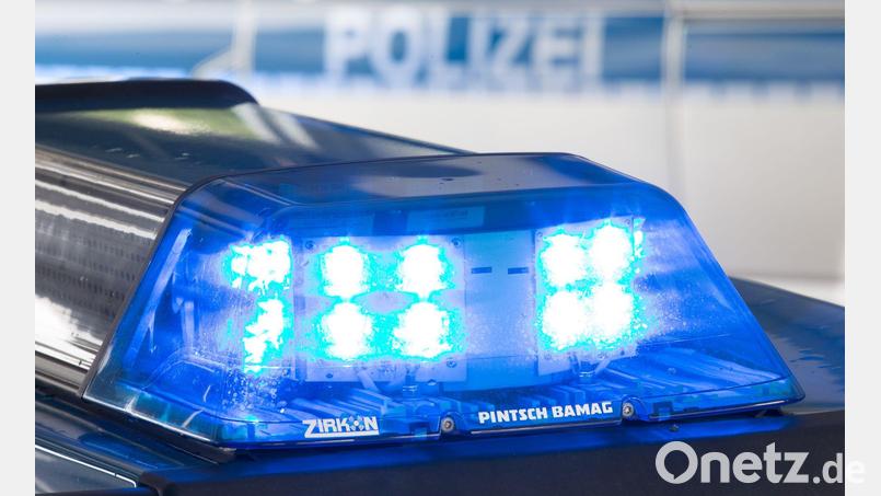 Spezialeinheiten nahmen zwei Männer vorläufig fest. (Symbolbild) Bild: Friso Gentsch/dpa
