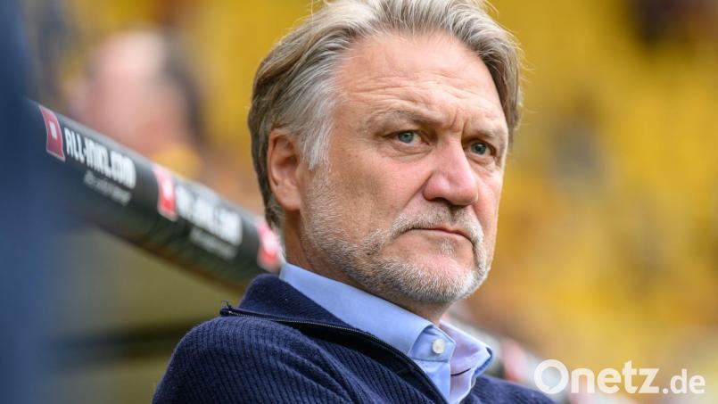 Für Dietmar Beiersdorfer gibt es in Ingolstadt keine Zukunft. (Archivbild) Bild: Robert Michael/dpa