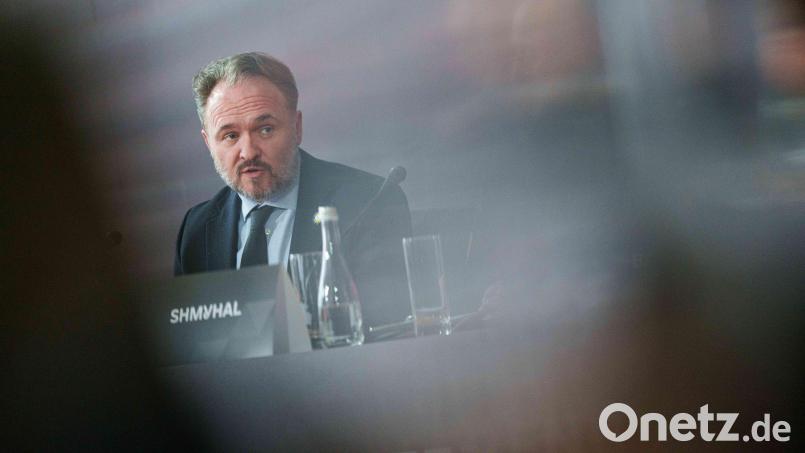 Energie-Kommissar Dan Jorgensen: die „schwerste Energiekrise aller Zeiten“. (Archivbild) Bild: Evgeniy Maloletka/AP/dpa