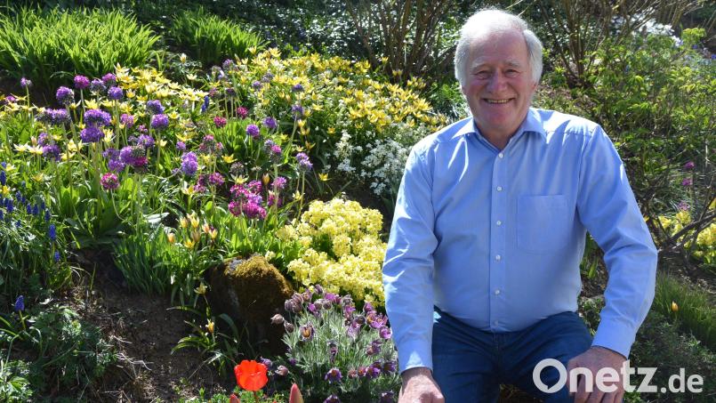 Anton Bauernfeind kann sich jetzt noch mehr um den heimischen Garten kümmern, den er mit seiner Frau Monika betreut. Nach 32 Jahren an der Spitze des TuS Mitterteich stellte er sich nicht mehr zur Wiederwahl. Bild: jr