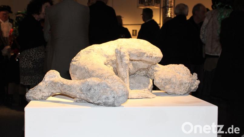 "Auf und ab" von Lilly Peithner - eine weibliche Skulptur inmitten der Bewegung des Aufrichtens gehörte in früheren Jahren zu den Preisträgern. Archivbild: dwi