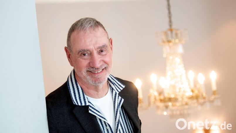 Katastrophenfilme haben ihn groß gemacht - Blockbuster-Regisseur Roland Emmerich. Bild: Daniel Bockwoldt/dpa