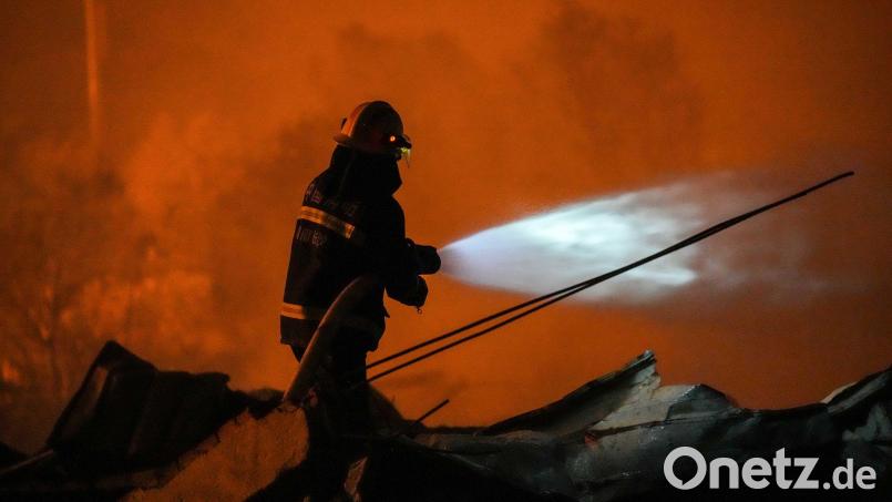 Bei einer Explosion in einer Feuerwerksfabrik in Zentralchina sind mindestens 21 Menschen ums Leben gekommen. Bild: Chen Sihan/XinHua/dpa