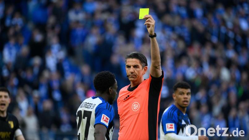 Deniz Aytekin beendet nach dieser Saison seine Karriere als Referee. (Archivbild) Bild: Gregor Fischer/dpa