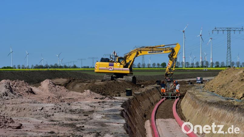Eine Süd-Ost-Link-Baustelle, die im Zeitplan liegt: Die Franz Kassecker GmbH ist aktuell in der Nähe von Magdeburg am Werk. Bild: Tanja Schedl/Franz Kassecker GmbH