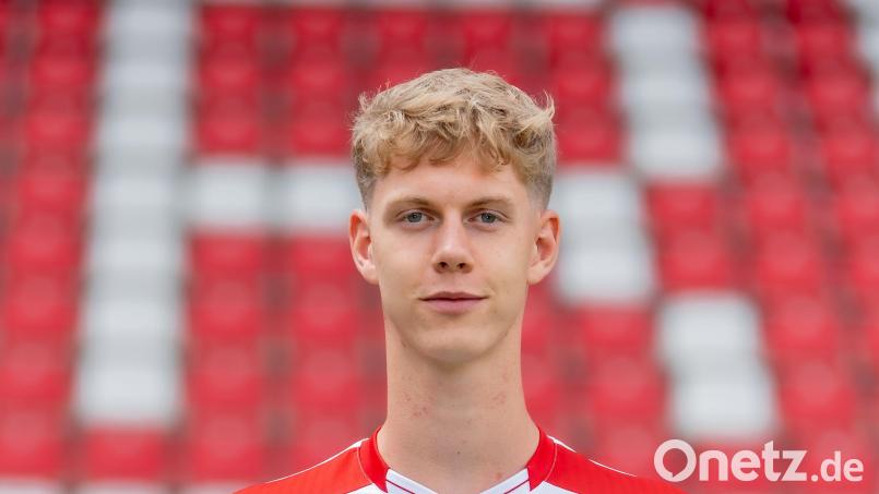 Leopold Wurm bleibt weiter beim SSV Jahn. Bild: Photo Studio Büttner