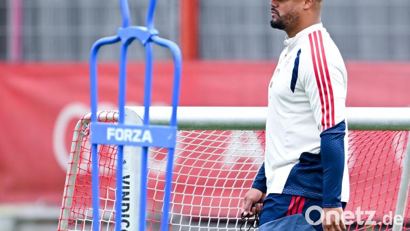 Bayern-Trainer Vincent Kompany beim Abschlusstraining. Bild: Sven Hoppe/dpa