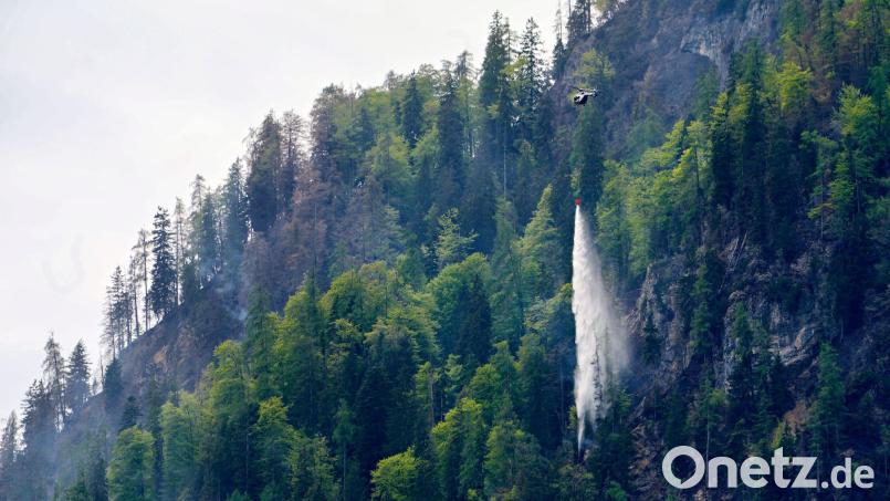 Im Laufe des Tages sind wieder Hubschrauberflüge geplant. Bild: Uwe Lein/dpa