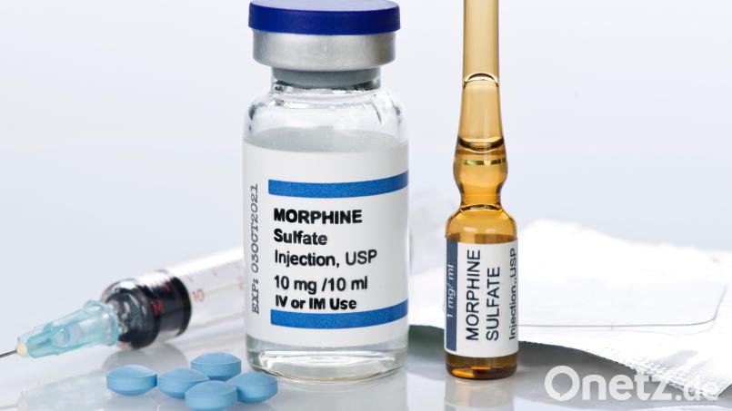 Zu insgesamt 15 Fällen soll der Oberpfälzer Arzt an den Kliniken in Amberg und in Passau das Schmerzmittel Morphin gestohlen haben, um seine Opiatabhängigkeit zu bedienen. Symbolbild: Sherry Young - stock.adobe.com