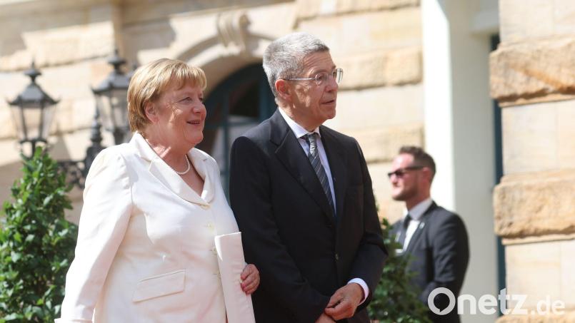 Joachim Sauer begleitet seine Ehefrau und Ex-Bundeskanzlerin Angela Merkel zu ausgewählten Terminen. (Archivbild) Bild: Karl-Josef Hildenbrand/dpa