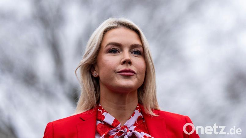 US-Präsidentensprecherin Karoline Leavitt teilte die Geburt ihres zweiten Kindes auf sozialen Medien mit. (Archivbild) Bild: Alex Brandon/AP/dpa