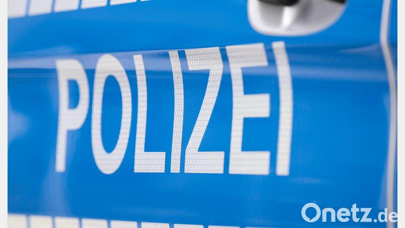 Die Polizei sucht nach Zeugen. (Symbolbild) Bild: Boris Roessler/dpa