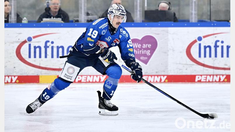 Niklas Postel wechselt von den Dresdner Eislöwen zu den Blue Devils Weiden. Bild: Julia Peter