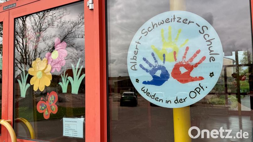 Die Albert-Schweitzer-Schule ist eine von neun Weidener Schulen, die durch das Startchancen-Programm Gelder bekommt. Bild: Gabi Schönberger