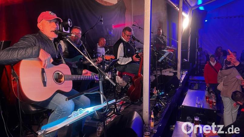 Die Band „Austria 7“ tritt bei "Handball meets Fuchsbeck" heuer wieder am Sonntagabend auf. Archivbild: Kristian Forster