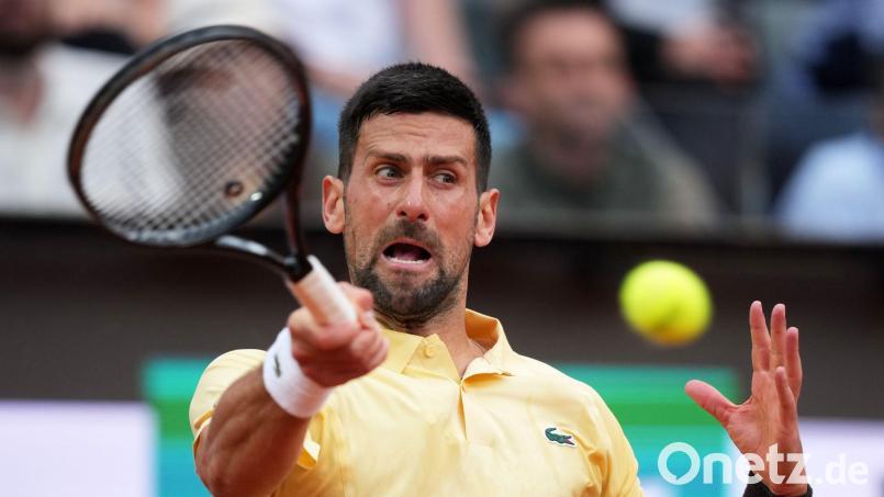 Verliert überraschend in Runde zwei: Novak Djokovic. Bild: Andrew Medichini/AP/dpa