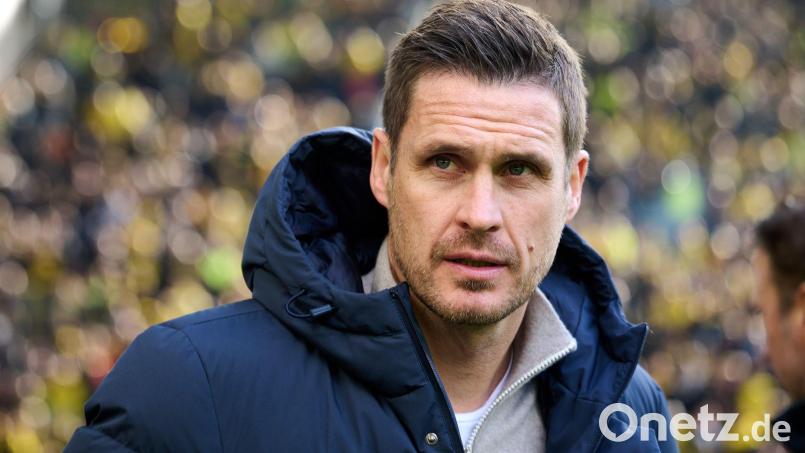 Der ehemalige BVB-Sportdirektor Sebastian Kehl soll am Freitagabend verabschiedet werden. (Archivbild) Bild: Bernd Thissen/dpa