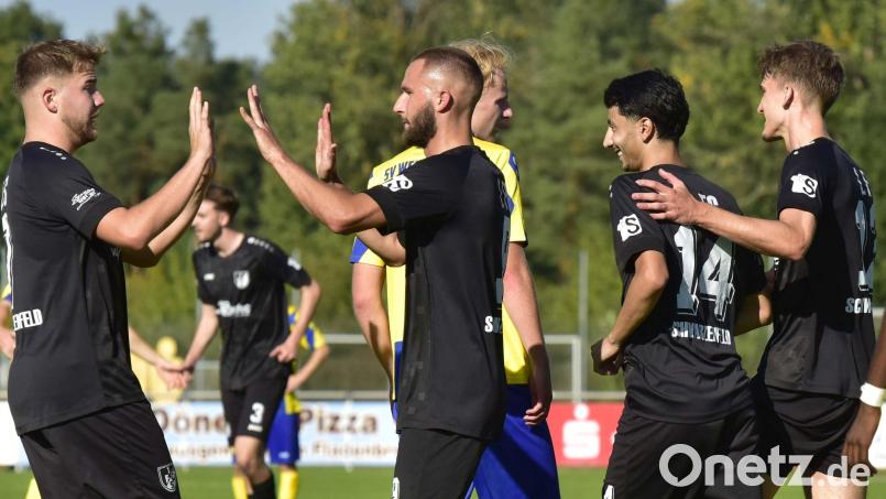 Der 1. FC Schwarzenfeld bleibt in der Bezirksliga. Archivbild: Hans Mark
