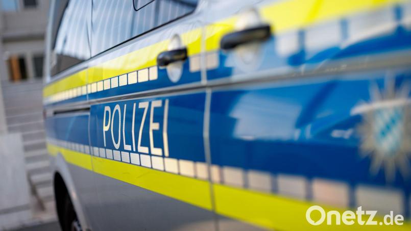Bei der Unfallaufnahme entdeckten die Polizei mehrere Ungereimtheiten. (Symbolbild) Bild: Daniel Karmann/dpa