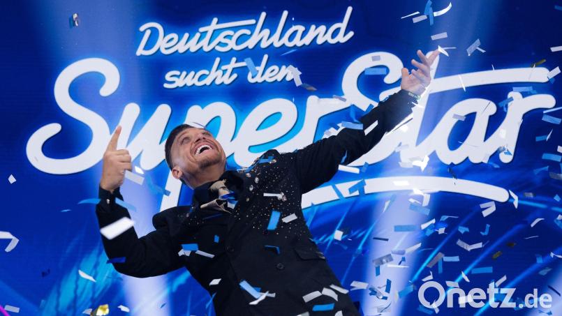 Nach 16 Jahren am Ziel angekommen: „DSDS“-Sieger Menowin Fröhlich Bild: Rolf Vennenbernd/dpa