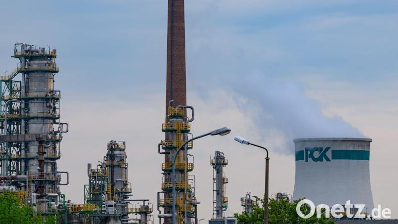 Der Bund verlängert die Beschäftigungsgarantie für die Raffinerie in Schwedt um ein halbes Jahr. Bild: Patrick Pleul/dpa