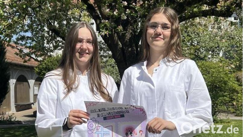 Vom 19. bis 22. Mai präsentiert sich das P-Seminar Chemie der Dr.-Johanna-Decker-Schulen (DJDS) mit einem Escape Room im Pop-Up-Raum des Stadtlabors+ der Wirtschaftsförderung Amberg. Das Konzept verbindet spannende Rätsel mit der Vermittlung von Wissen über Frauen in der Chemie im Laufe der Jahre. Bild: DJDS