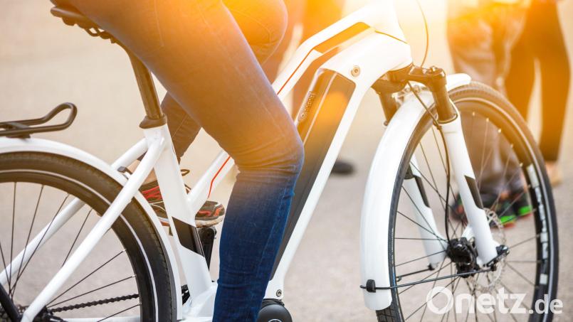 Unfallschäden an einem E-Bike können schnell in die Tausende Euro gehen. Da hilft ein Sachverständigengutachten bei Versicherungsansprüchen. Symbolbild: mmphoto – stock.adobe.com