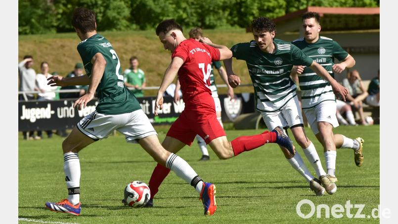 Der TSV Dieterskirchen (grün) muss in der ersten Runde der Relegation gegen den SV Obertrübenbach ran. Bild: Hans Mark