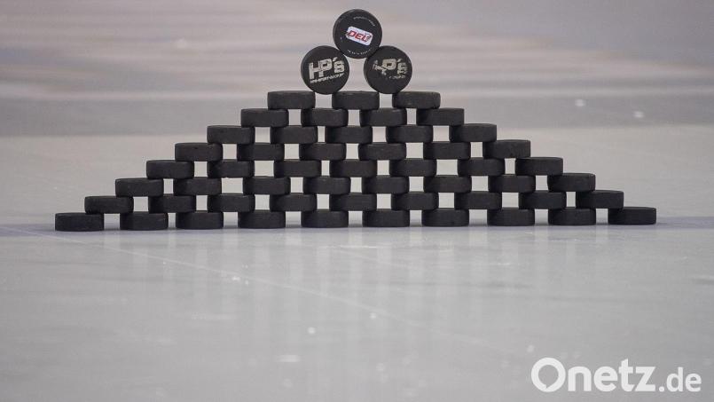 Spencer Kersten spielt künftig für die Straubing Tigers (Symbolbild). Bild: Sebastian Gollnow/dpa