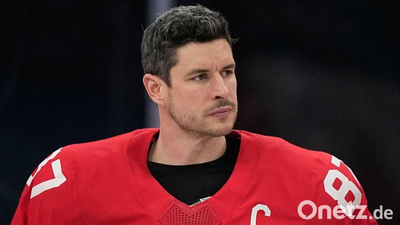 Sidney Crosby wird für Kanada bei der Eishockey-WM in der Schweiz spielen. (Archivbild) Bild: Petr David Josek/AP/dpa