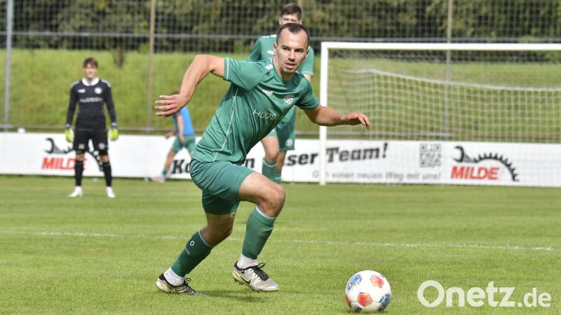 Timo Kohler trägt am Samstag das letzte Mal das Trikot der DJK Gebenbach in der Fußball-Bayernliga. Bild: Hubert Ziegler