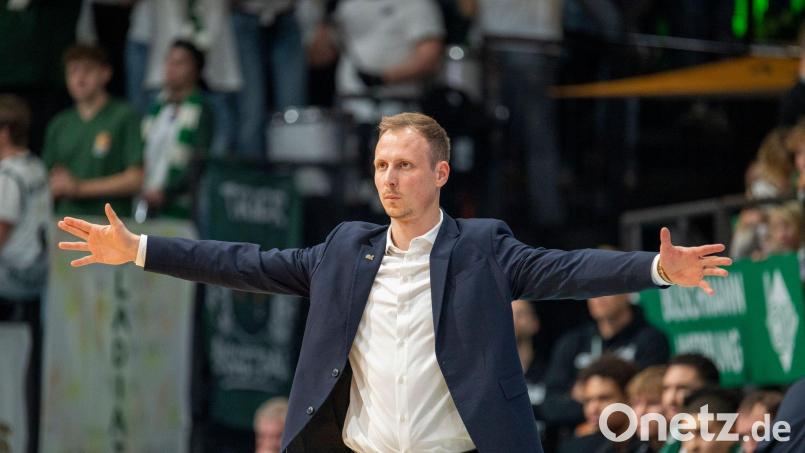 Jacques Schneider erreicht mit den Gladiators Trier das Playoff-Viertelfinale. (Archivbild) Bild: Harald Tittel/dpa