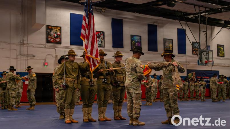 Ein Bild vom Abschiedsapell der sogenannten “Black Jack”-Brigade am 1. Mai in Fort Hood. Die Verlegung nach Europa ist nun kurzfristig gestoppt. Das sorgt für Spekulation. Bild: Spc. Michelle Lessard-Terry