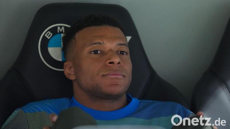 Real Madrids Kylian Mbappé kam im Spiel gegen Real Oviedo erst in der 68. Minute von der Bank. Bild: Manu Fernandez/AP/dpa