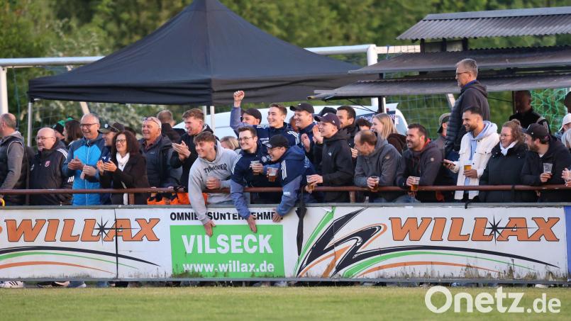 Spielszene aus dem Relegationsspiel zwischen der SpVgg Trabitz und dem TuS Rosenberg Bild: Dieter Jäschke