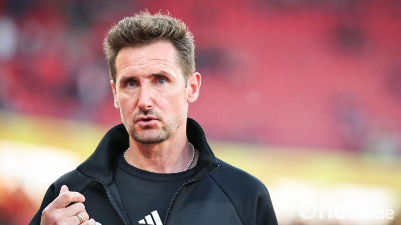 Letzter Saisonstopp in Hannover: Miroslav Klose. (Archivbild) Bild: Daniel Karmann/dpa