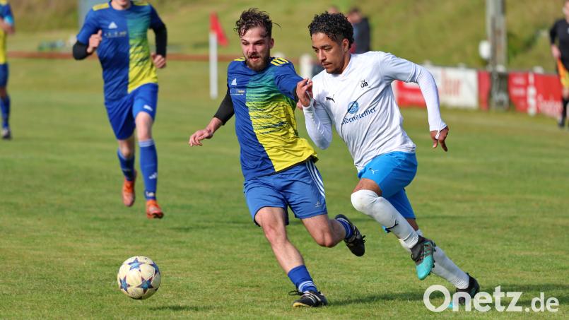 Die TSG Weiherhammer triumphiert im packenden Elfmeterschießen gegen den SV 08 Auerbach II und wahrt ihre Aufstiegschance in die Kreisklasse. Bild: Dieter Jäschke