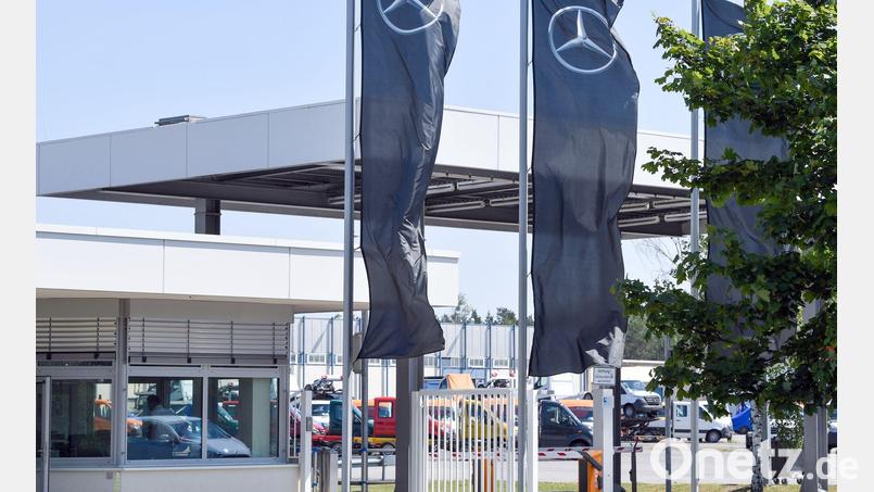 Mercedes-Benz will das Werk in Ludwigsfelde zukunftsfähig aufstellen. (Archivbild) Bild: Patrick Pleul/dpa-Zentralbild/dpa