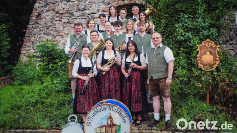 Die "Naabtaler Musikanten" feiern am 30. Mai ihren 50. Geburtstag mit einem zünftigen Gartenfest im ehemaligen Gasthaus Braun in Diebrunn. Bild: bnr